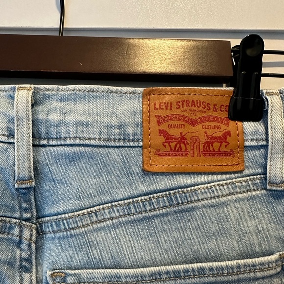 LEVI’S High Rise, Skinny Blue Jeans - Picture 4 of 5